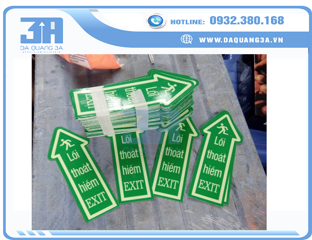 biển chỉ dẫn dạ quang cho xe bus