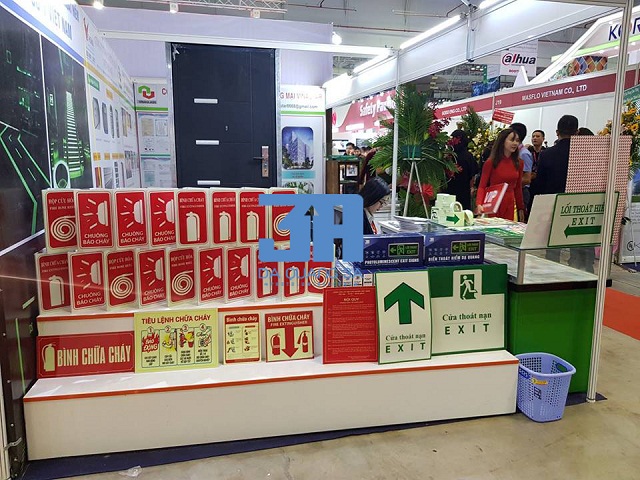 Biển báo dạ quang giá rẻ tại Quảng Ninh 