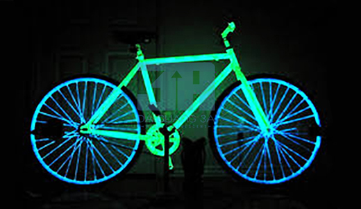 Decal dạ quang trang trí xe đạp, xe máy đẹp 4